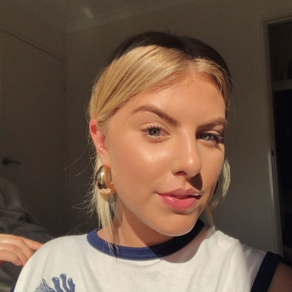 Meet your Posher, Hannah